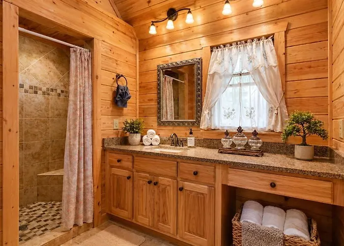 Fall Cabin Hot-Tub Fire-Pit Hiking Waterfalls Wineries Resort Amenities