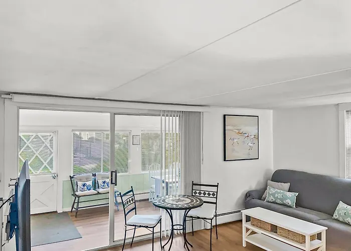Beach Bliss At The Sandpiper Cottage