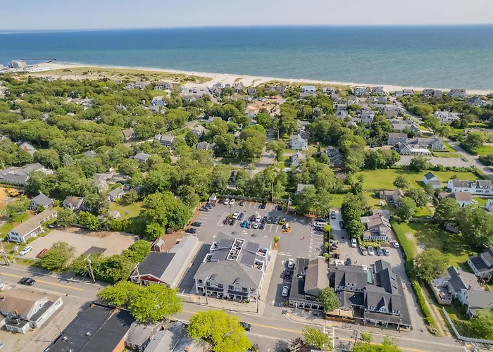 Dolce Vita: Luxury Condo With Rooftop Terrace