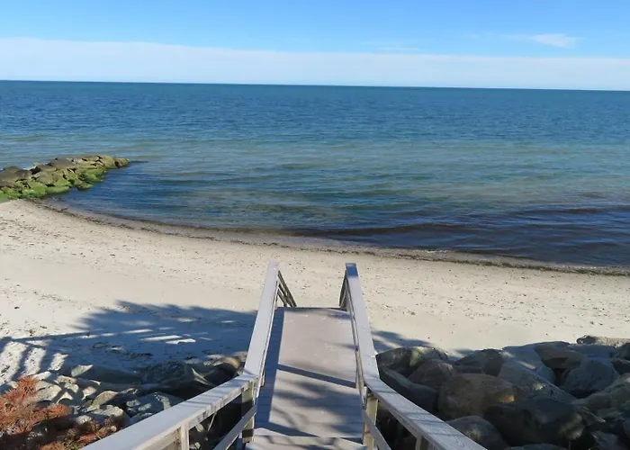 Crosswinds Ii: Cape Home Near Beach Dog-Friendly