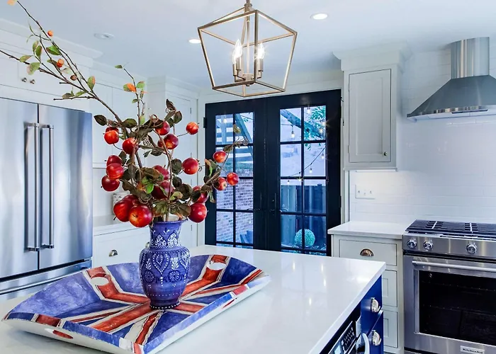 The Liberty House Of Old Town Designer Home