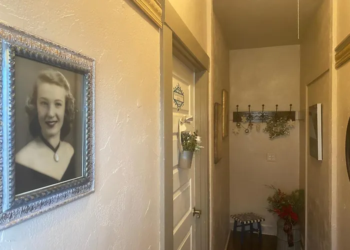 Irenehouse Victorian Inn