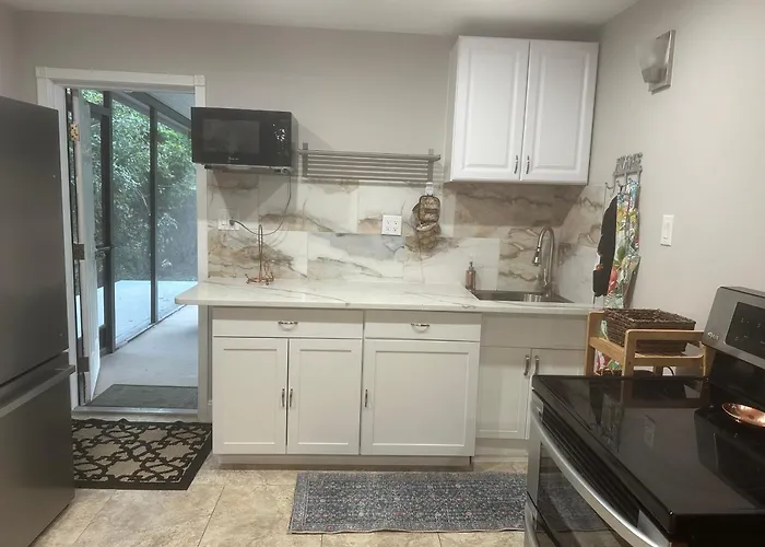 Roomy Recently Renovated Apt.