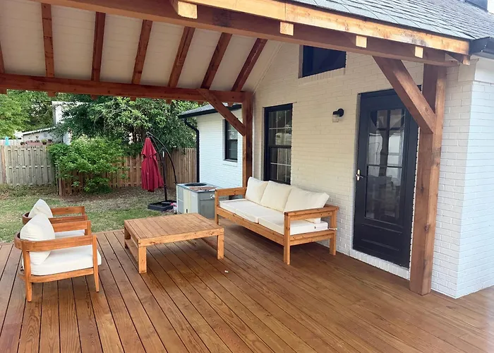 Charming Ranch In Wilmington