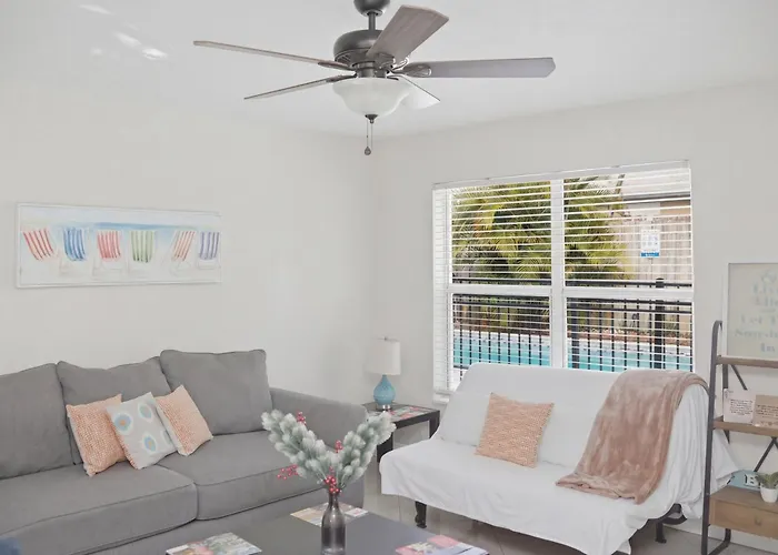 Coastal Haven: Family-Friendly House with Pool Near Beaches