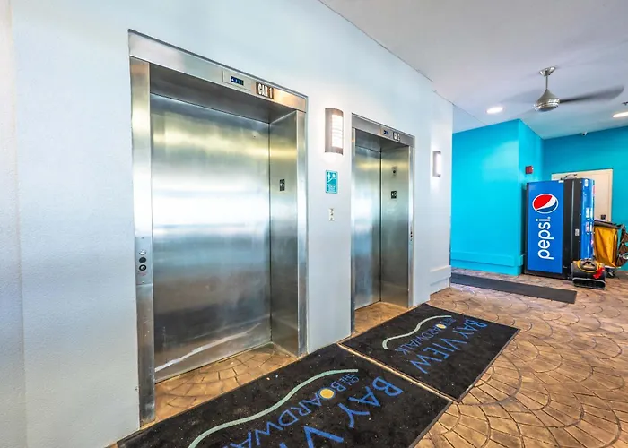 Oceanfront Convenience On Lower Floor, Heated Pool