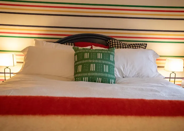 Lakeplace Bed & Breakfast