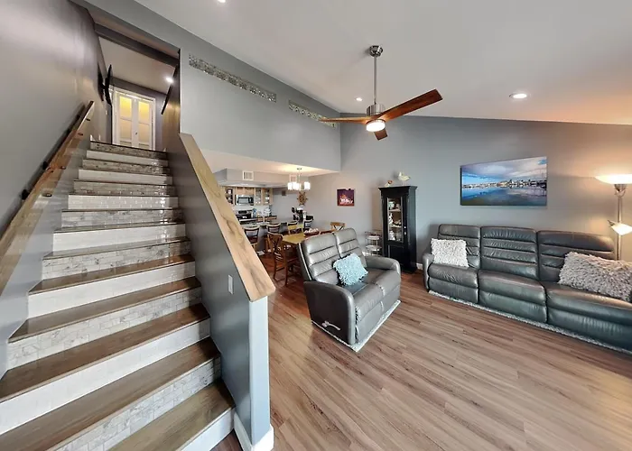 Kontiki Bayfront Condo #710