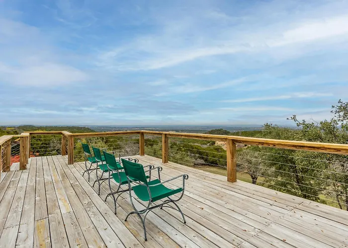 Pool, Porch & Stunning Views: Spacious Texas Home!