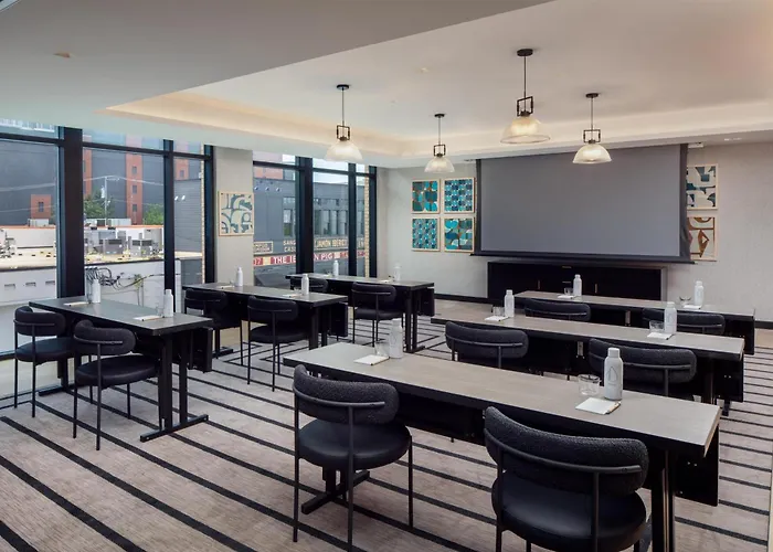 Homewood Suites By Hilton Nashville Downtown The Gulch