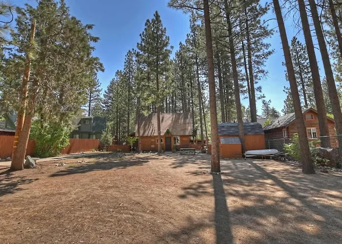 Bear Country Retreat, Fawnskin Near The Lake