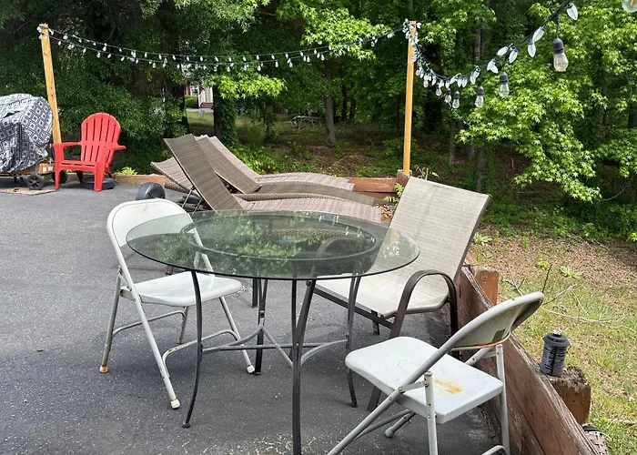 Wonderful Room In Great Neighborhood In Private House For One Person Only