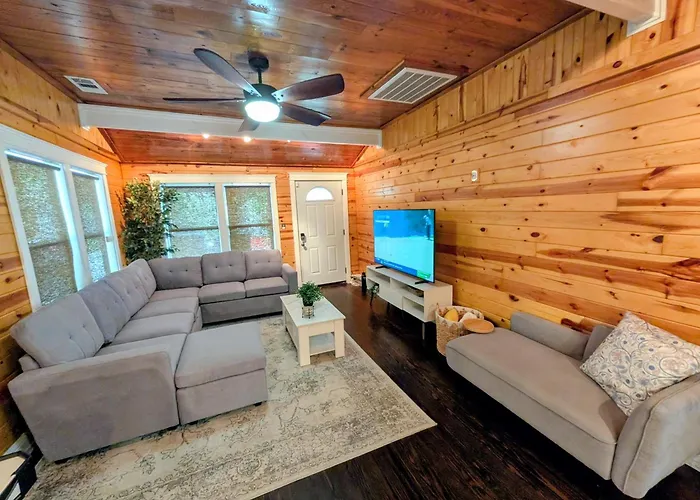 Woodhaven Cottage Downtown Mckinney