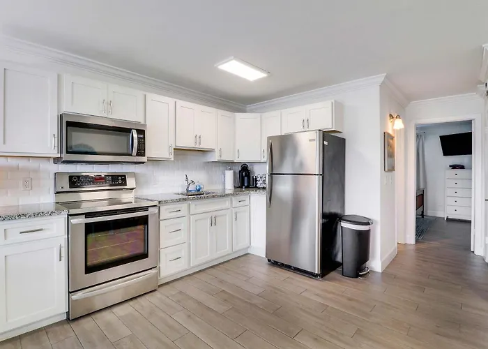 Sailfish Suites 5 - Waterfront Lodging