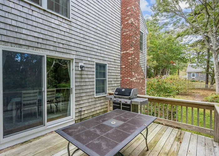 Woods Edge: Walk To Red River Beach, Pet Friendly