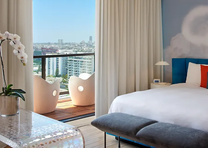 The Valorian West Hollywood, Curio Collection by Hilton