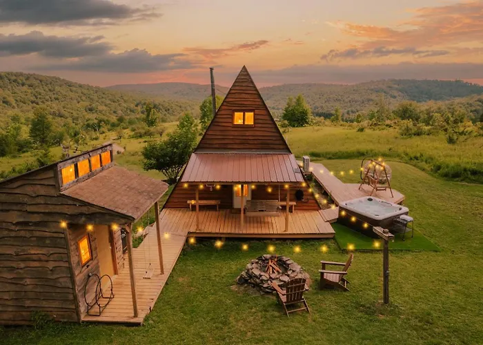25-Acre Private Retreat W Utv, Hot Tub, Fire Pit, Trails & Stunning Views