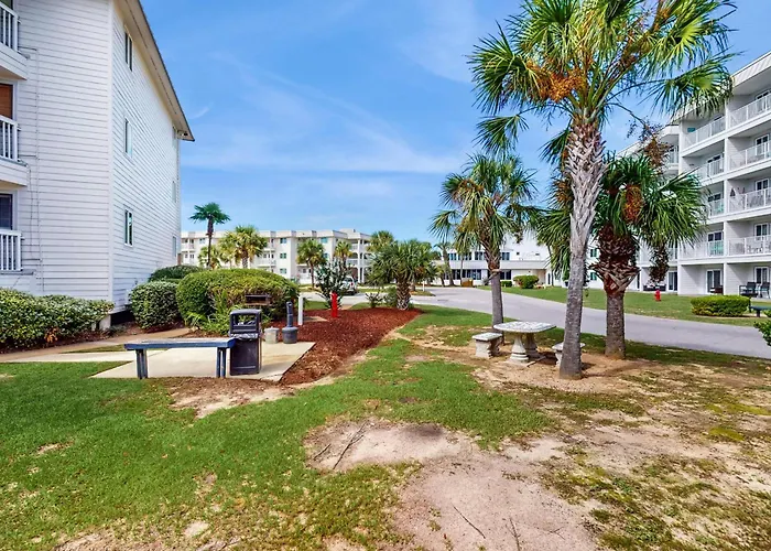 Plantation East #4113