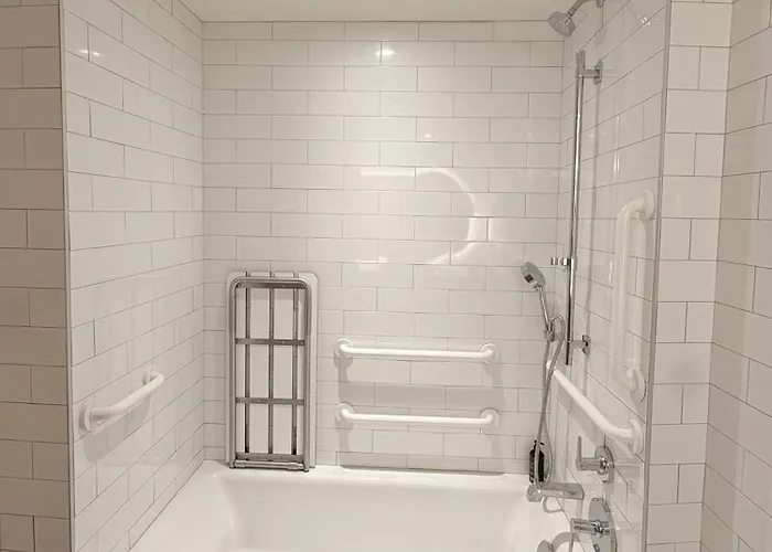 Virginia Guesthouse Hotel