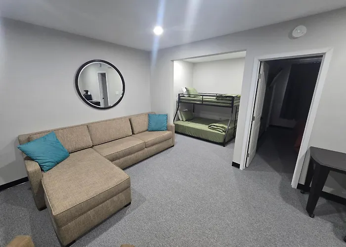 The Atlas Inn & Suites Lax