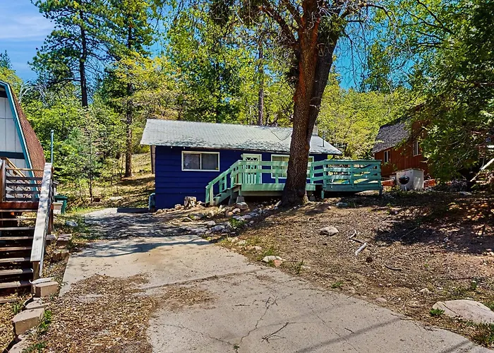 4 Mi To Snow Valley! Family Retreat W/ Deck