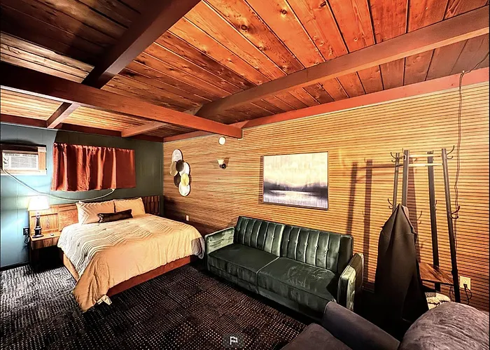 Adoba Inn Charlevoix