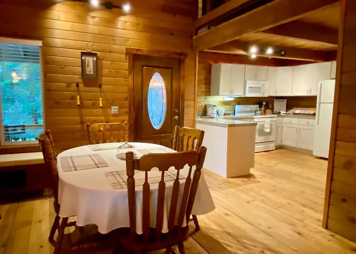 Crystal Mtn Cozy Secluded Ski Cabin