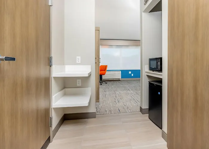 Holiday Inn Express & Suites Roseburg North By Ihg