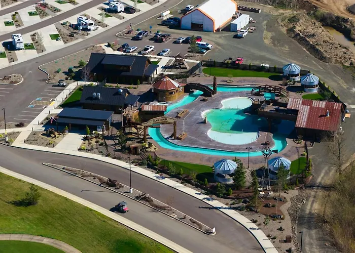 Holiday Inn Express & Suites Roseburg North By Ihg
