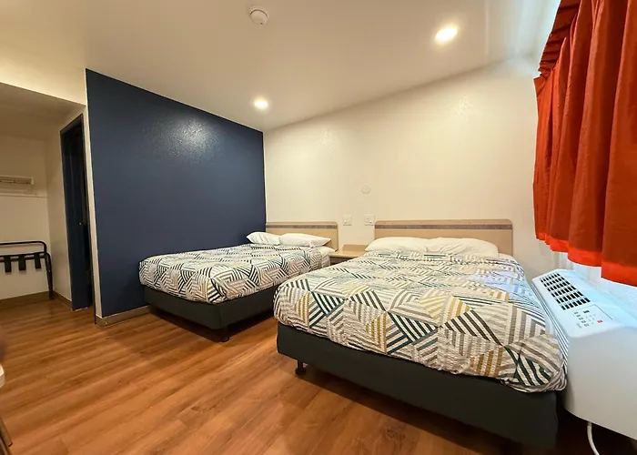 Shasta Vista Inn & Suites