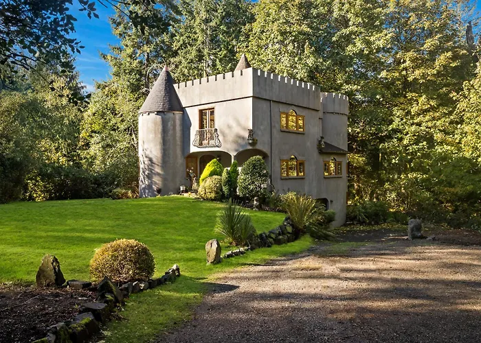 Magical Retreat At The Enchanted Vashon Castle