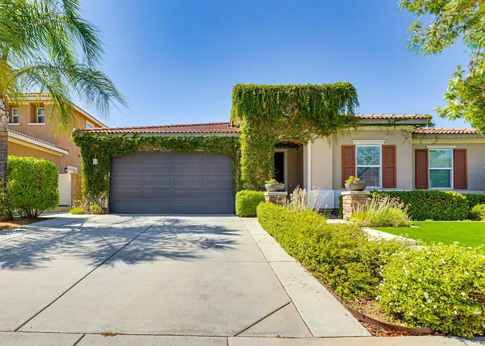 10 Mi To Temecula Old Town: Pet-Friendly Home