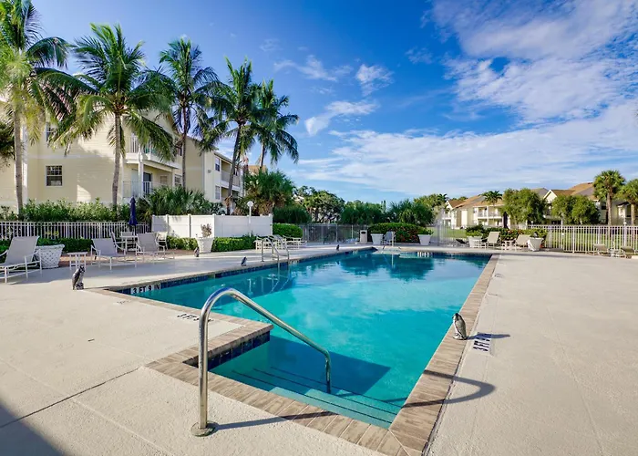 Walk To Canova Beach Park: Couple'S Coastal Condo
