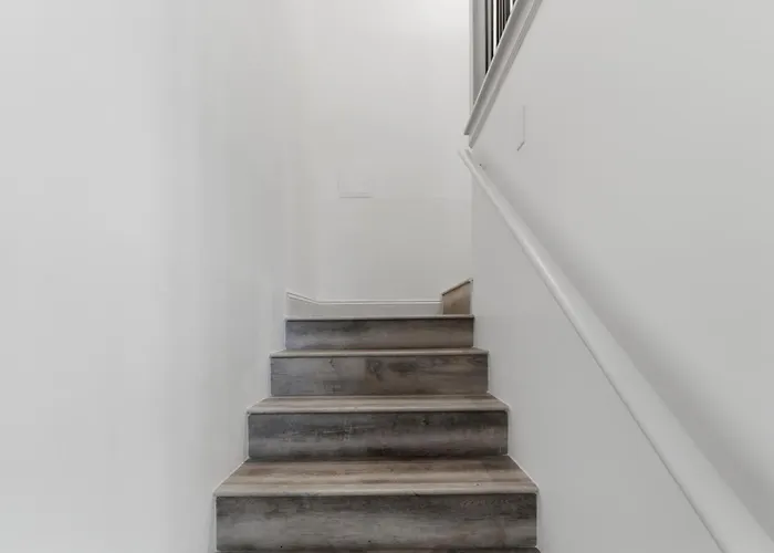 Be A Nomad - 1 Min To Jacksonville Beach - 3 Bed 3 Bath Apartment - Sleeps 6