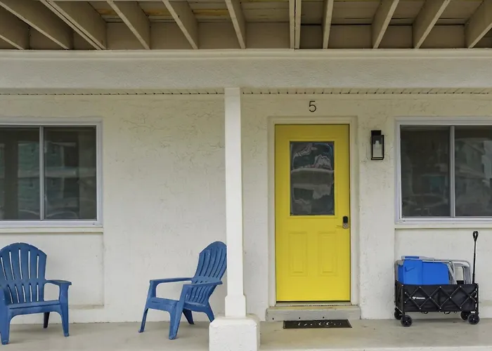 Be A Nomad - 1 Min To Jacksonville Beach - 3 Bed 3 Bath Apartment - Sleeps 6