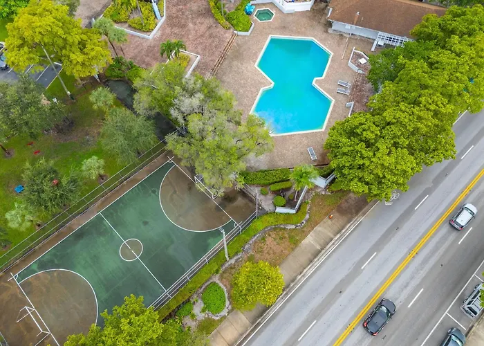 North Miami 2Br With Pool And Free Parking