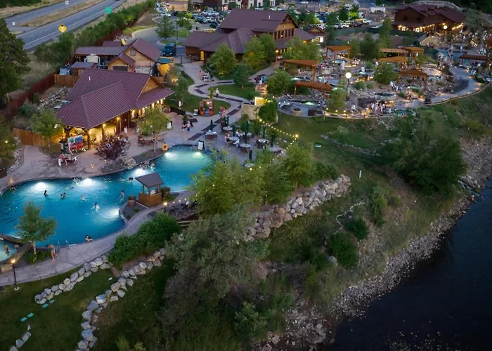 Mountain & Golf View Condo - Complimentary Spa Kit & Local Perks