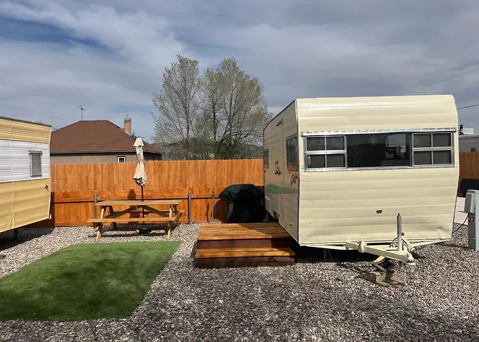 Nettie'S Vintage Trailer Resort