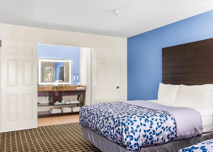 Hotel Solares
