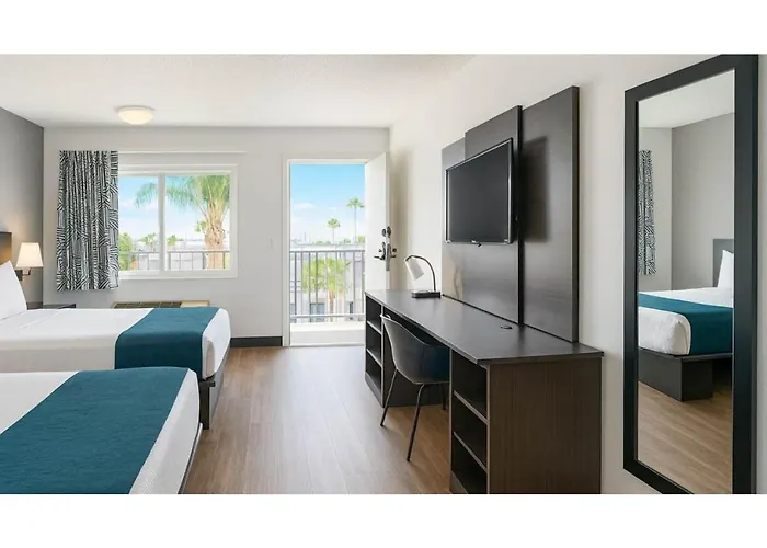 Motel 6-Anaheim, CA - Maingate