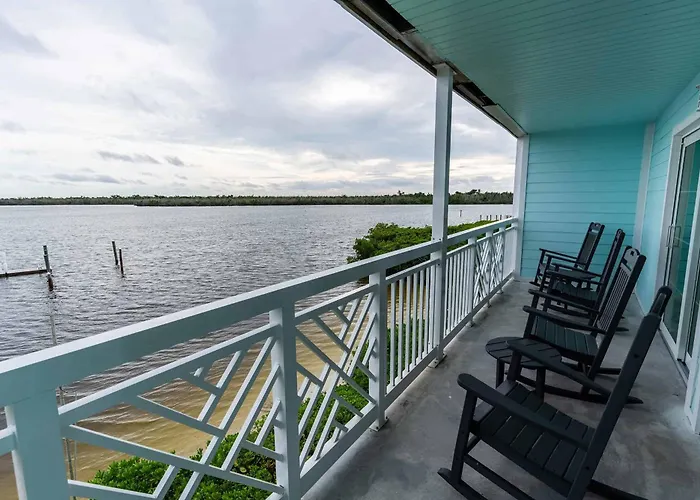 Tween Waters Island Resort & Spa