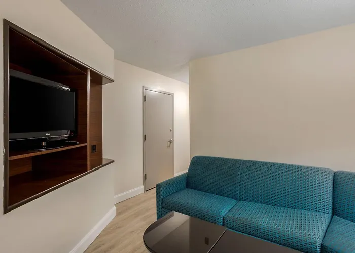 Comfort Inn & Suites Mt Laurel-Philadelphia