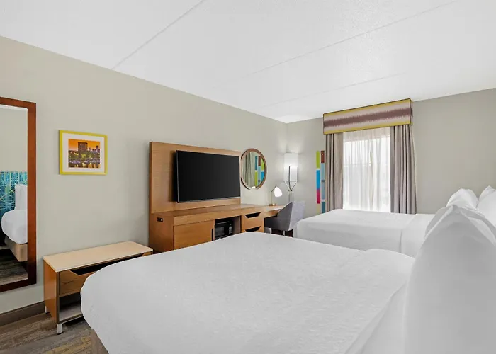 Hampton Inn & Suites Augusta West