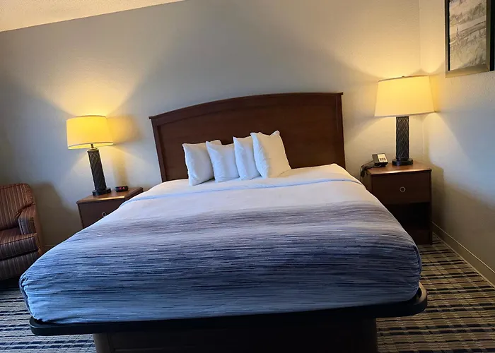 Americinn By Wyndham Kearney