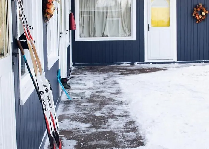 Maple Grove Lodging