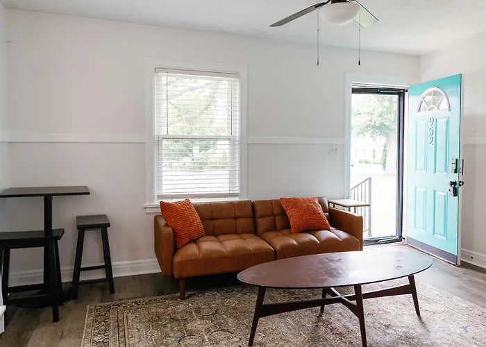 Cozy Corner| Home Near Downtown Lexington| 2Bd