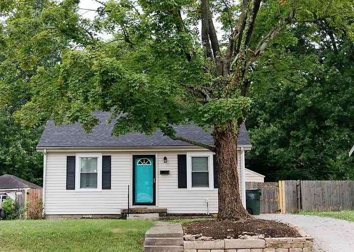 Cozy Corner| Home Near Downtown Lexington| 2Bd
