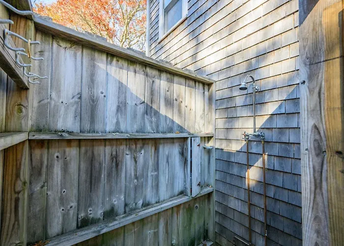 Cape Cod Dog-Friendly Escape Close To The Beach