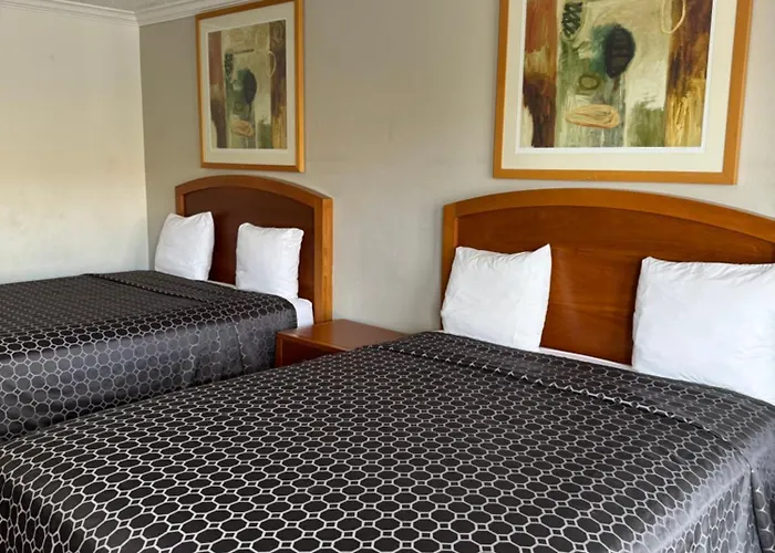 National Inn Garden Grove