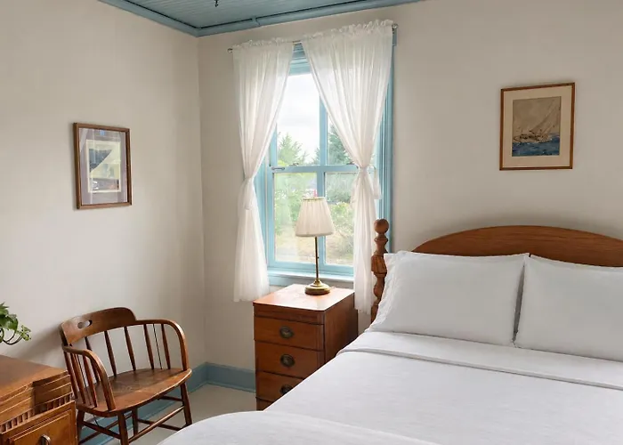 Orcas Hotel